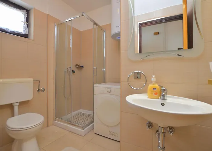 Gostinjska kuća Tomc 3*